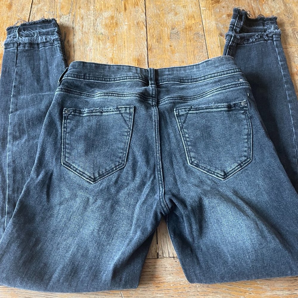 Zara Basic z1975 Jeans Double Raw Released Hem Distressed Faded Black Denim Sz 2